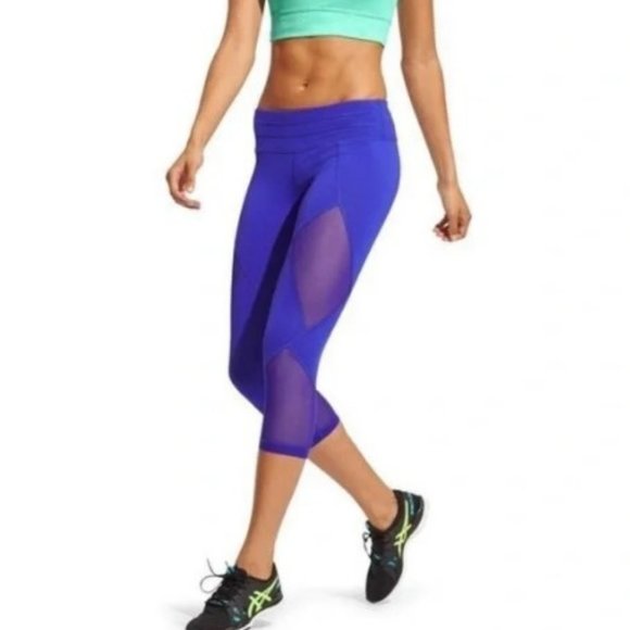 Athleta Pants - Athleta Sonar Crop Leggings - EUC